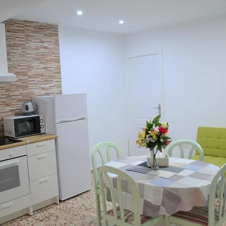 Fantastic 1 Bedroom With Gallery Cb6ev Apartment Alicante